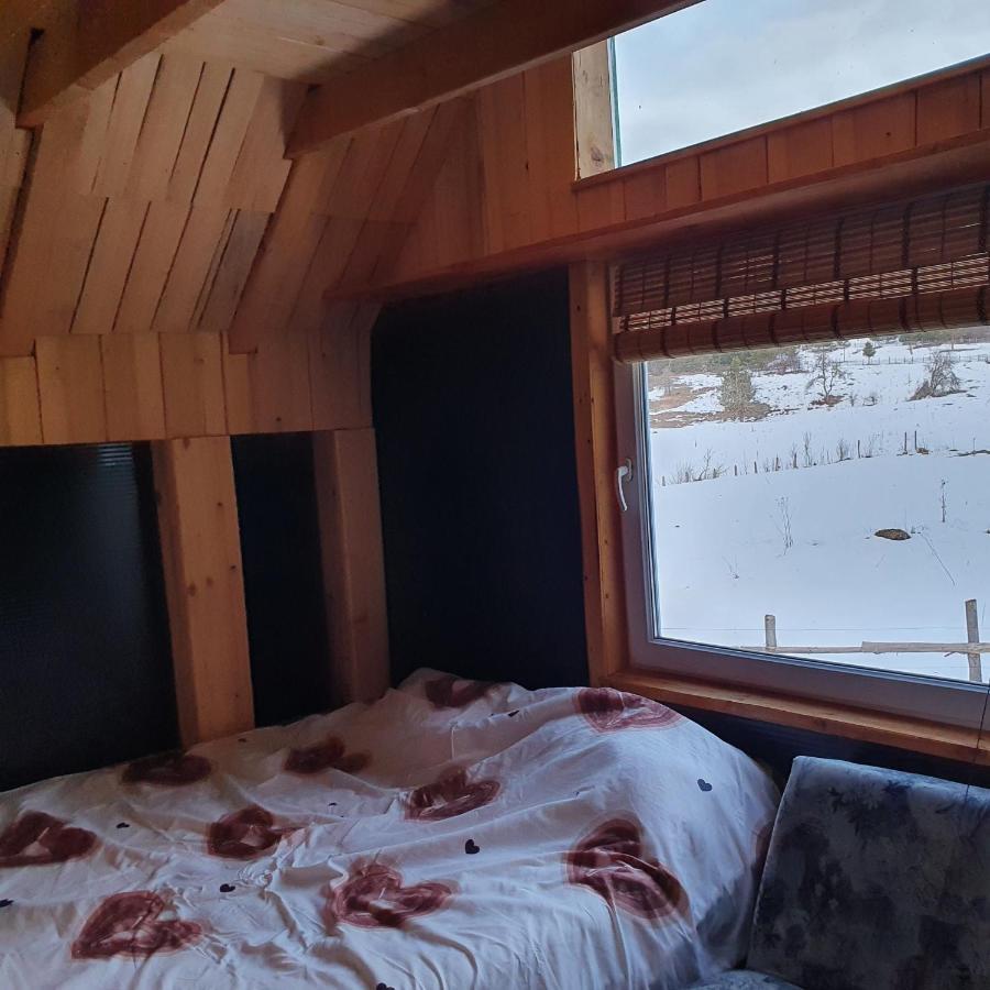 Planinska Koliba Ajdanovici Jelovac Nisicka Visoravan Olovo  Buitenkant foto